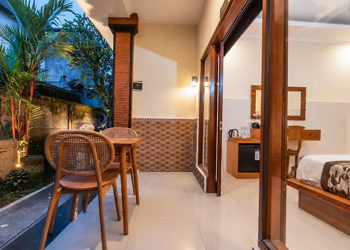Sriwedari 40 3*